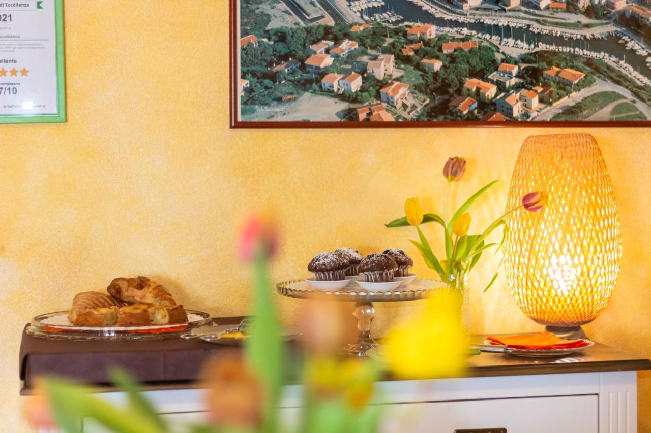 Roccabianca Rooms & Studios Стинтино Экстерьер фото