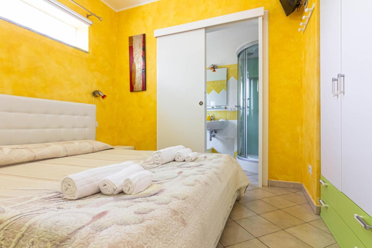 Roccabianca Rooms & Studios Стинтино Экстерьер фото