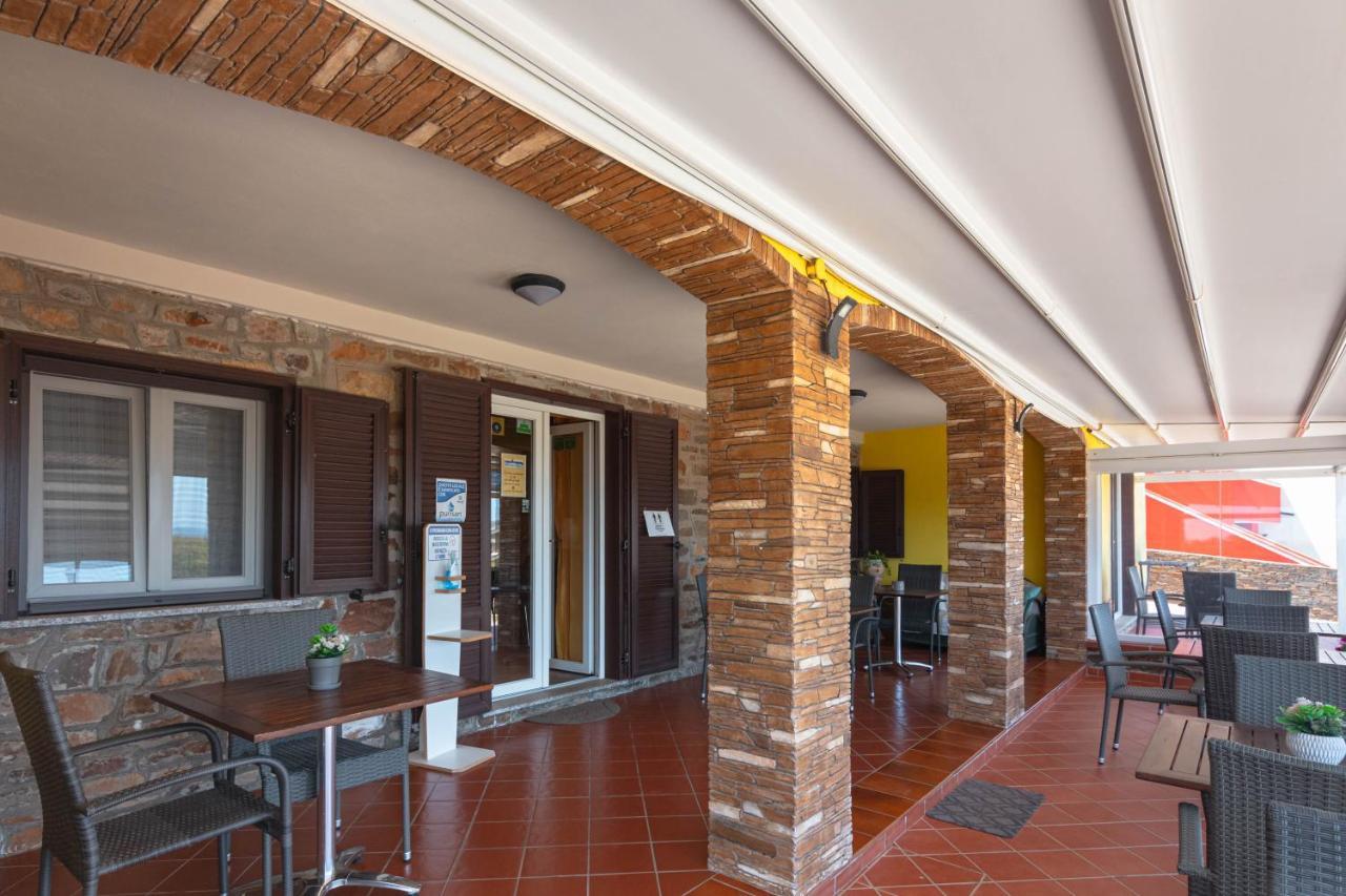 Roccabianca Rooms & Studios Стинтино Экстерьер фото