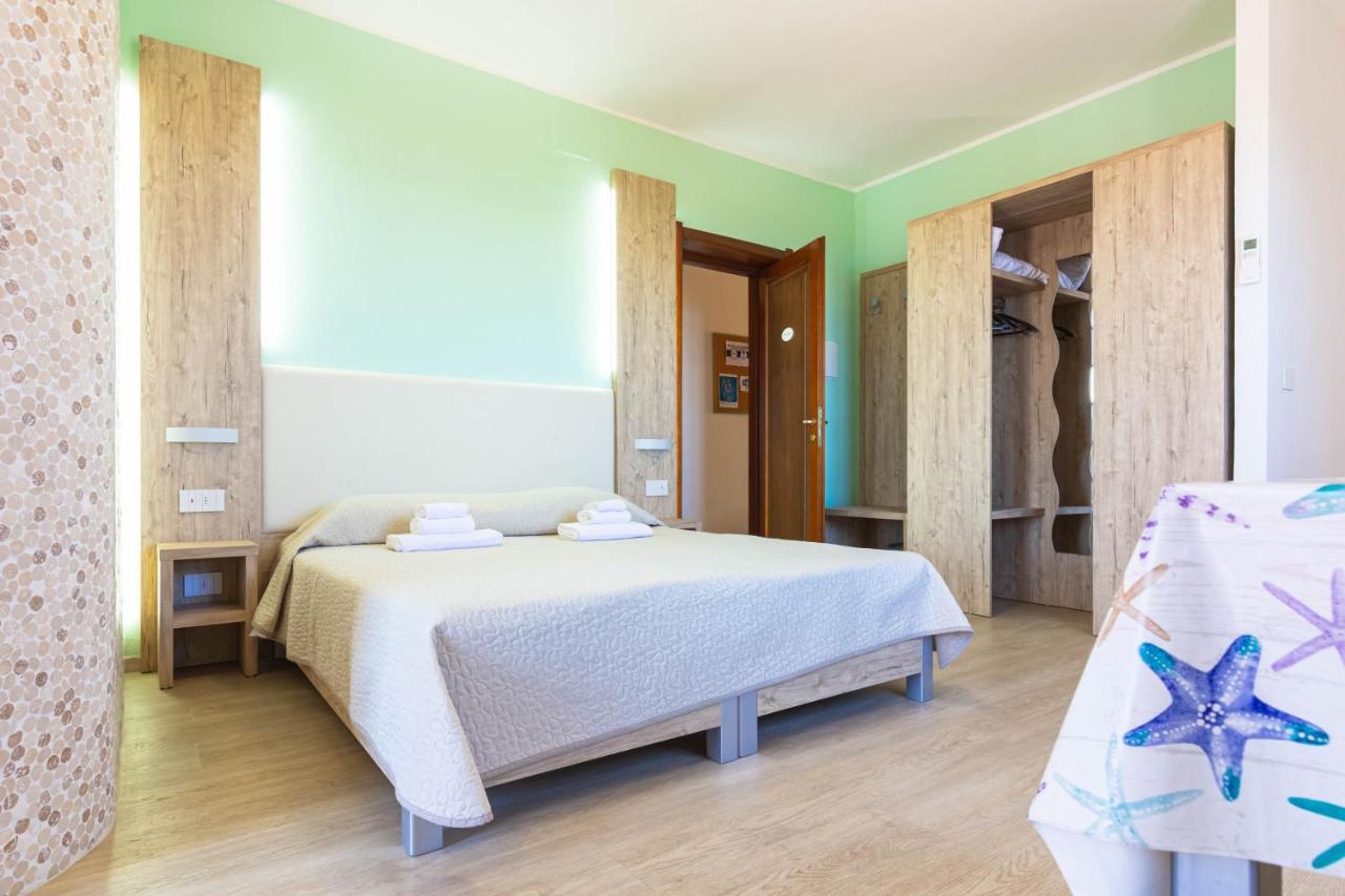 Roccabianca Rooms & Studios Стинтино Экстерьер фото