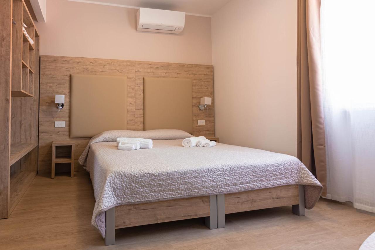 Roccabianca Rooms & Studios Стинтино Экстерьер фото